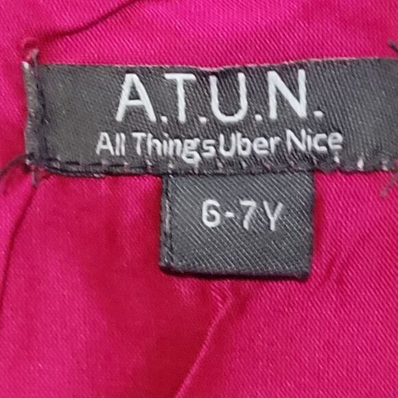 Floral Pink Embroidery Sleeveless Dress - Picture 4 of 4